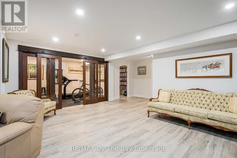 38 Willow Drive Tiny ON L0L 1P1