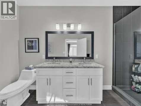 1524 Inverness Avenue Windsor ON N8P 0B1