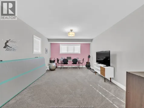 1524 Inverness Avenue Windsor ON N8P 0B1