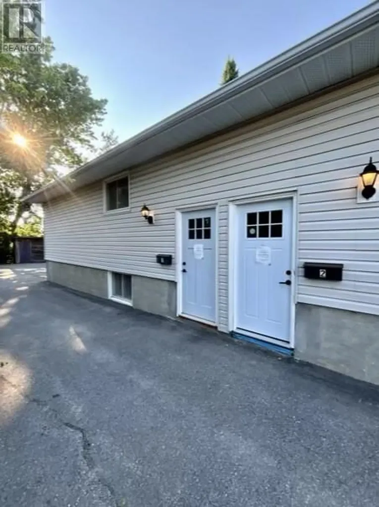 1371 Falconbridge Road Greater Sudbury ON P3A 4N6
