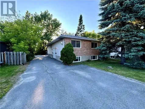 1371 Falconbridge Road Greater Sudbury ON P3A 4N6