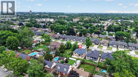 1267 Eastlawn Avenue Windsor ON N8S 0A7