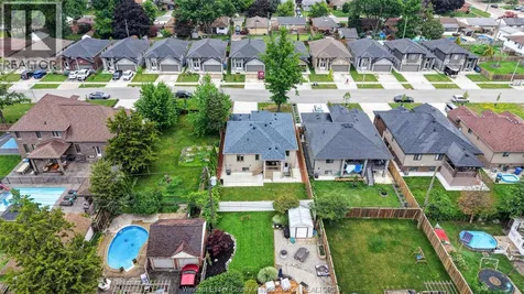 1267 Eastlawn Avenue Windsor ON N8S 0A7