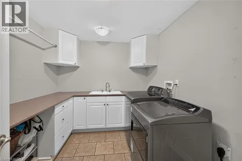 161 Lloyminn Avenue Ancaster ON L9G 1H7