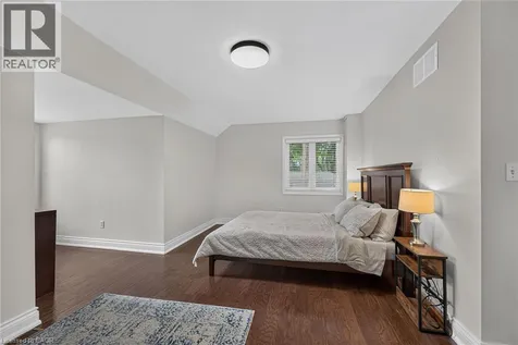 161 Lloyminn Avenue Ancaster ON L9G 1H7