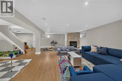 161 Lloyminn Avenue Ancaster ON L9G 1H7