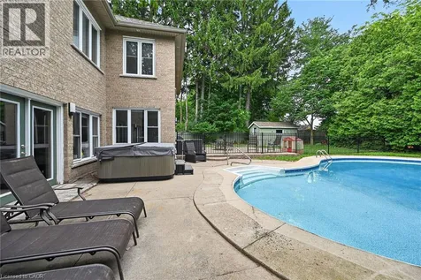 161 Lloyminn Avenue Ancaster ON L9G 1H7