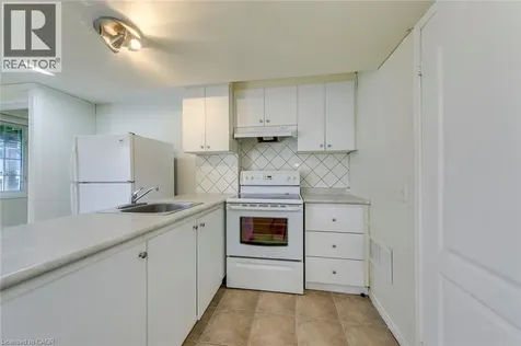 3332 Angel Pass Drive Mississauga ON L5M 7K2