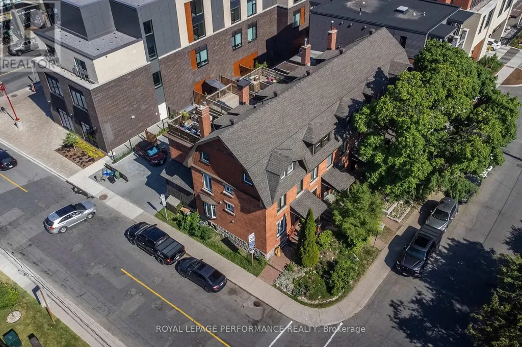 19 Monk Street Ottawa ON K1S 3Y7