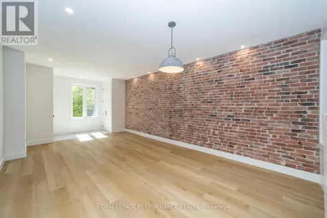 19 Monk Street Ottawa ON K1S 3Y7