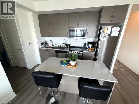 509 Dundas Street West Oakville ON L6M 1L9