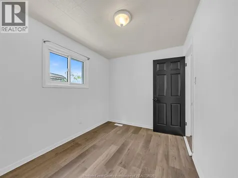 1183 Felix Avenue Windsor ON N9C 3L6