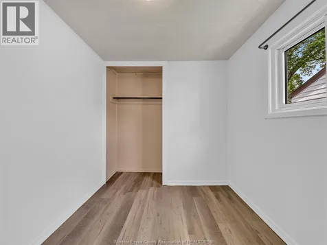 1183 Felix Avenue Windsor ON N9C 3L6