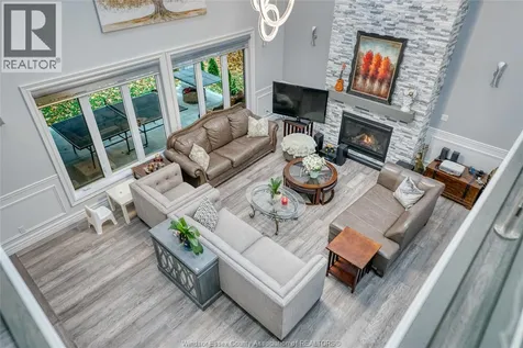 735 Cabana Road West Windsor ON N9G 1B5