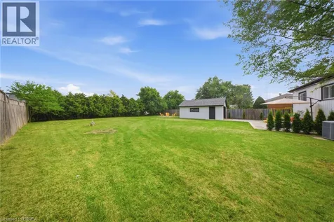 92 Fairview Drive Brantford ON N3R 2W9