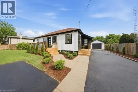 92 Fairview Drive Brantford ON N3R 2W9