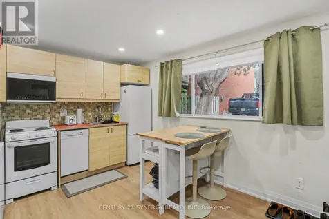 95 Templeton Street Ottawa ON K1N 6X4