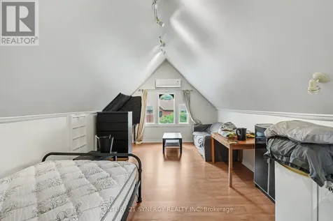 95 Templeton Street Ottawa ON K1N 6X4