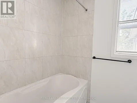 1262 Brookline Avenue Ottawa ON K1V 6S5