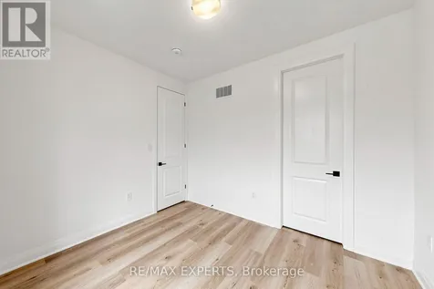 1761 Mineral Springs Way Pickering ON L1X 0T5
