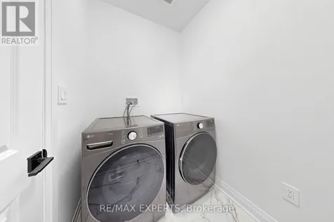 1761 Mineral Springs Way Pickering ON L1X 0T5