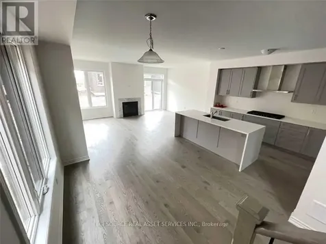 33 Macpherson Street Whitby ON L1P 0N4