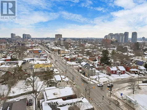 128 King Street North Waterloo ON N2J 0E9