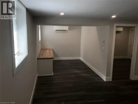 805 Rockway Drive Kitchener ON N2G 3B6