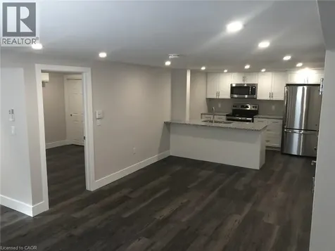 805 Rockway Drive Kitchener ON N2G 3B6