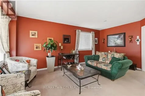 156 Osborn Avenue Brantford ON N3T 6S7