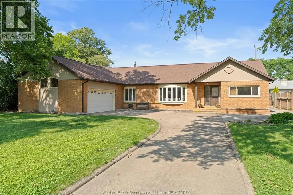3740 Ouellette Windsor ON N9E 3M7