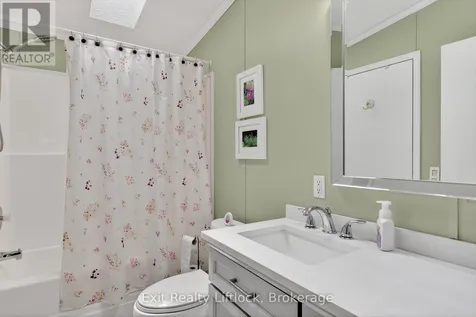9 Poplar Drive Otonabee-south Monaghan ON K0L 2G0