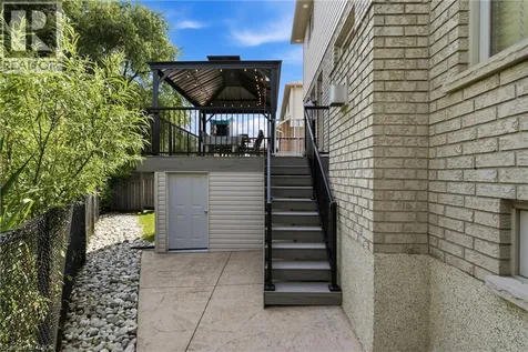 575 Stonehenge Drive Ancaster ON L9K 1T4