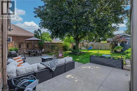 43 Woodbridge Road Hamilton ON L8K 3C8