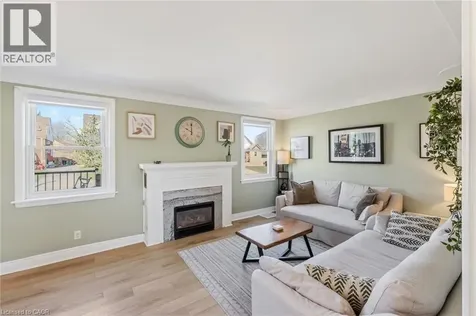 43 Woodbridge Road Hamilton ON L8K 3C8