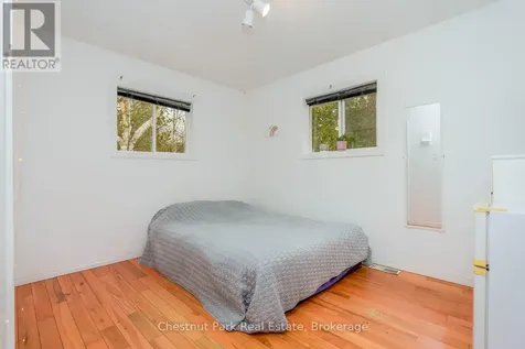4 Parkside Avenue Collingwood ON L9Y 5P3