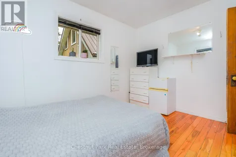 4 Parkside Avenue Collingwood ON L9Y 5P3