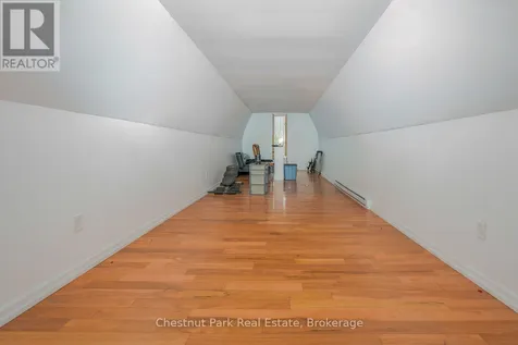 4 Parkside Avenue Collingwood ON L9Y 5P3