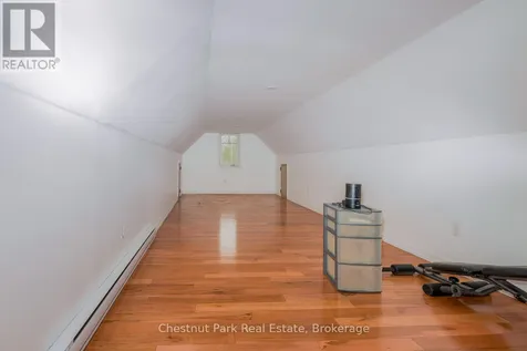 4 Parkside Avenue Collingwood ON L9Y 5P3