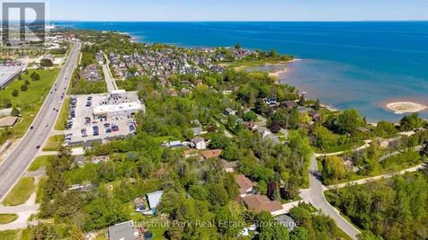 4 Parkside Avenue Collingwood ON L9Y 5P3