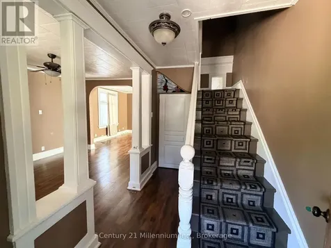 47 Market Street Collingwood ON L9Y 3M5