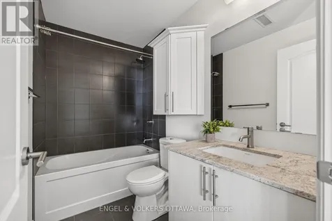 1035 Bank Street Ottawa ON K1H 7R1