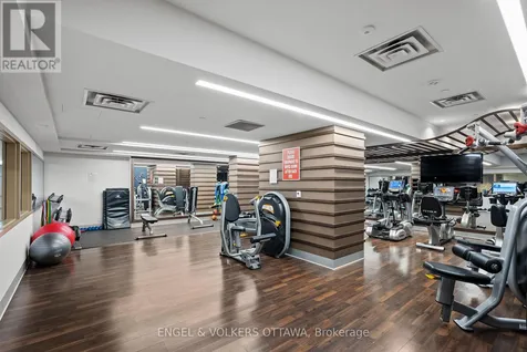 1035 Bank Street Ottawa ON K1H 7R1