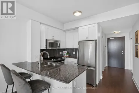 1035 Bank Street Ottawa ON K1H 7R1