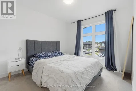 602 Cordelette Circle Ottawa ON K1W 0P7