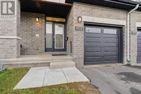 602 Cordelette Circle Ottawa ON K1W 0P7