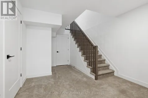 602 Cordelette Circle Ottawa ON K1W 0P7