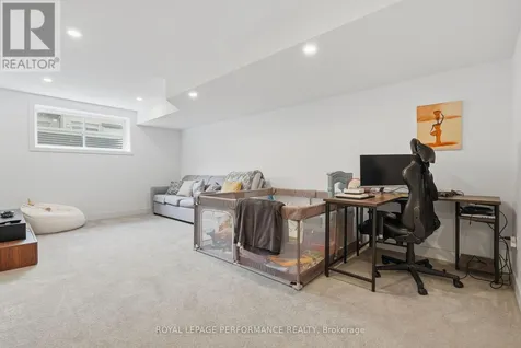 602 Cordelette Circle Ottawa ON K1W 0P7