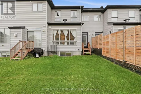 602 Cordelette Circle Ottawa ON K1W 0P7