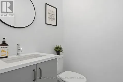 602 Cordelette Circle Ottawa ON K1W 0P7
